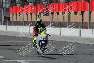 media/Nov-26-2022-Fastrack Riders (Sat) [[b001e85eef]]/Level 1/Session 1 Front Straight/